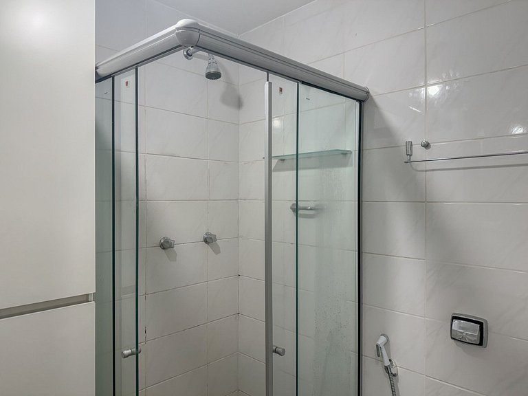 Apartamento lindo e amplo no Leblon