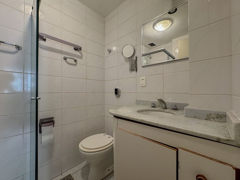 Apartamento lindo e amplo no Leblon