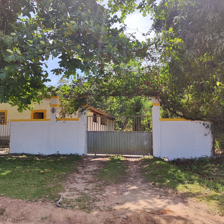 Casa de Campo Com Piscina e Churrasqueira