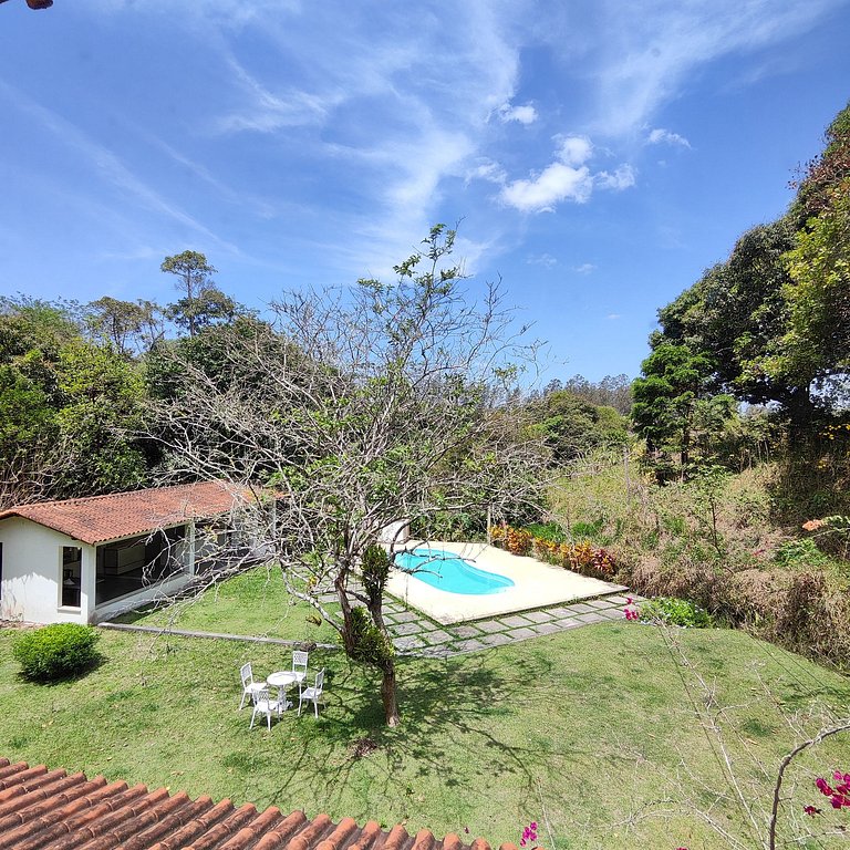Casa de Campo Com Piscina e Churrasqueira