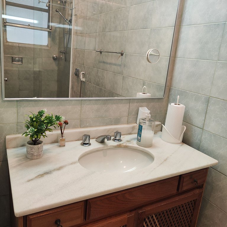 Luxuoso Apartamento 3 quartos na Praia do Leme