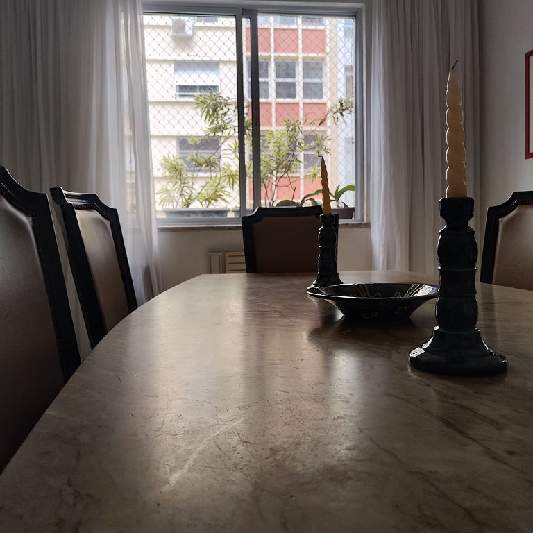 Luxuoso Apartamento 3 quartos na Praia do Leme