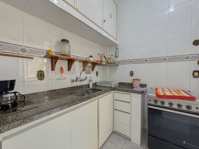 Apartamento completo perto da Praia de Copacabana