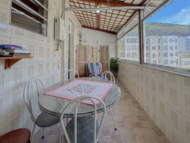 Apartamento completo perto da Praia de Copacabana
