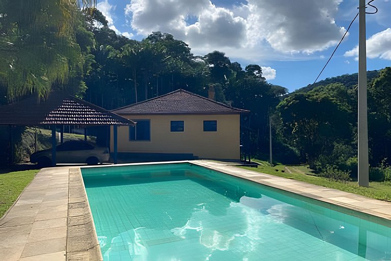 Casa de campo na Fazenda Vale Alpino