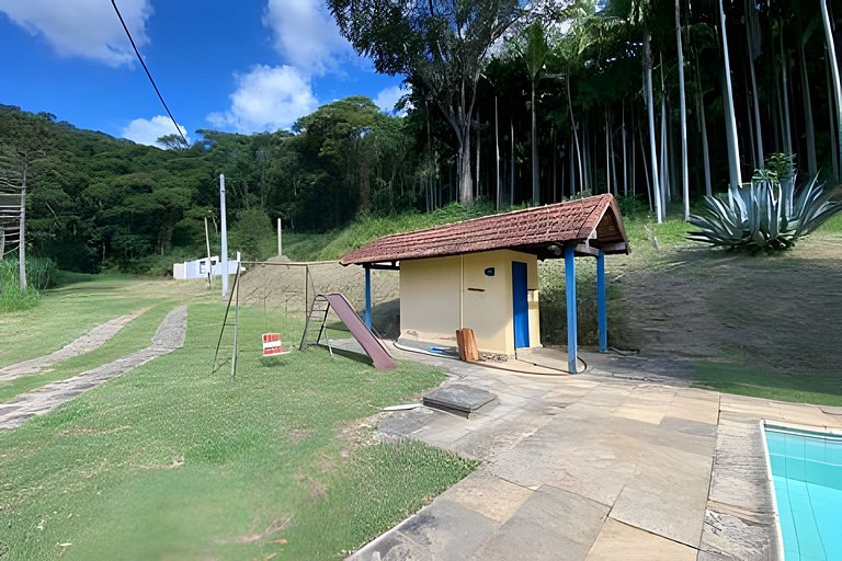 Casa de campo na Fazenda Vale Alpino