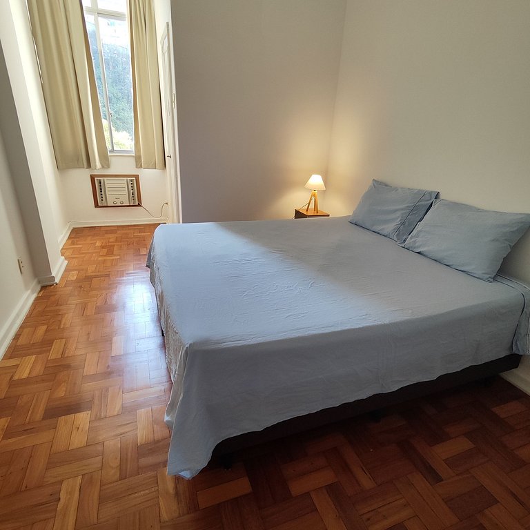 Apartamento Completo a 2 minutos da Praia do Leme