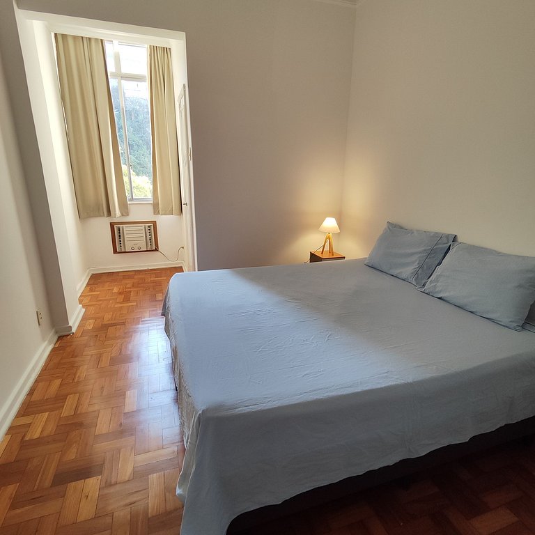 Apartamento Completo a 2 minutos da Praia do Leme