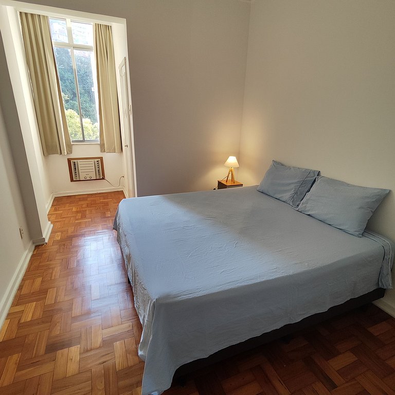 Apartamento Completo a 2 minutos da Praia do Leme