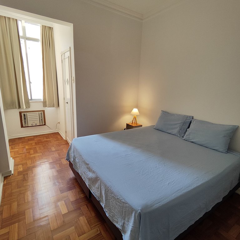 Apartamento Completo a 2 minutos da Praia do Leme