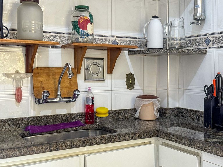 Apartamento completo perto da Praia de Copacabana