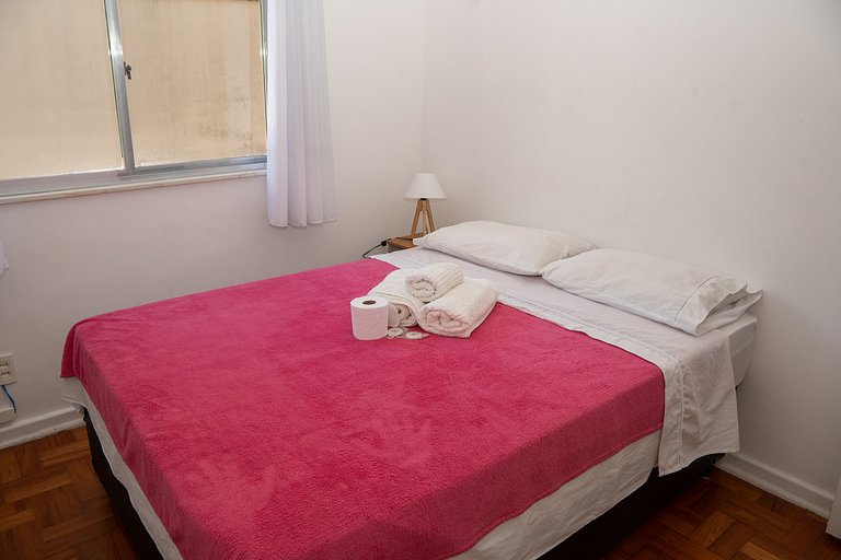 Apartamento Completo a 2 minutos da Praia do Leme