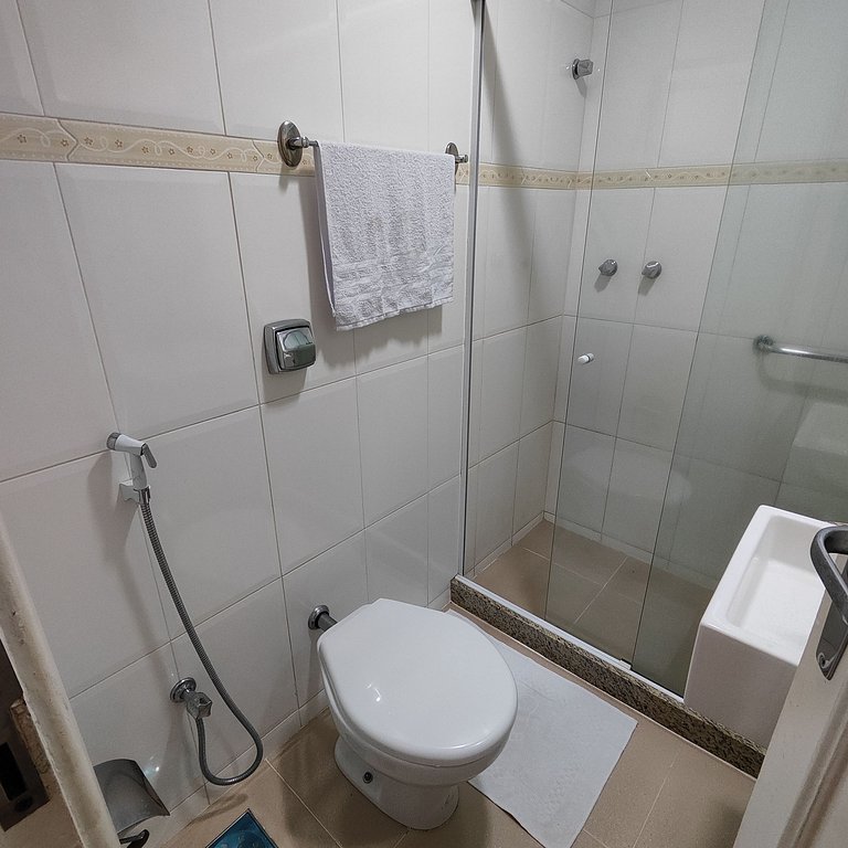 Apartamento Completo a 2 minutos da Praia do Leme