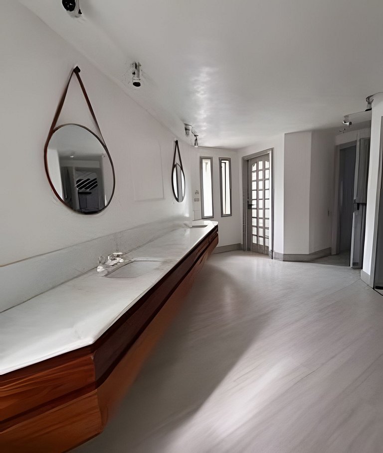 Mansão de Luxo na Barra / 50 pessoas + Eventos