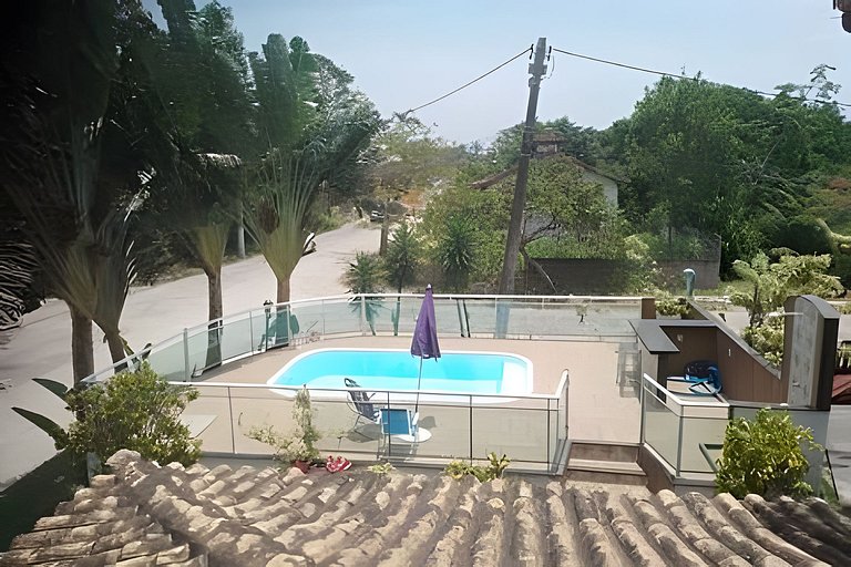 Casa duplex c/ praia particular.
