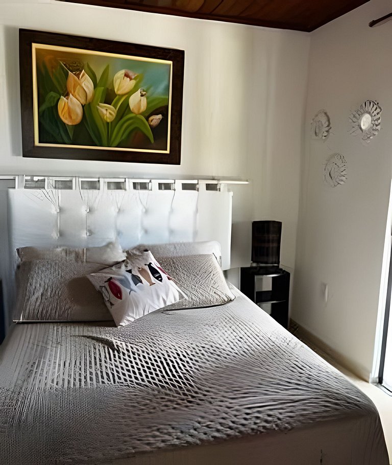Casa duplex c/ praia particular.