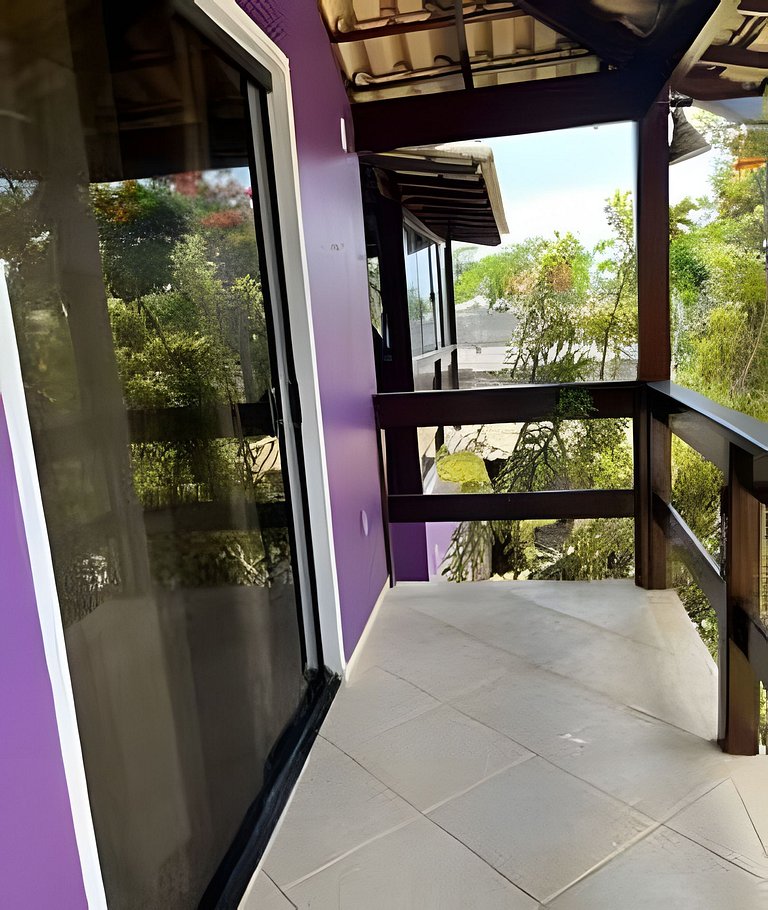 Casa duplex c/ praia particular.
