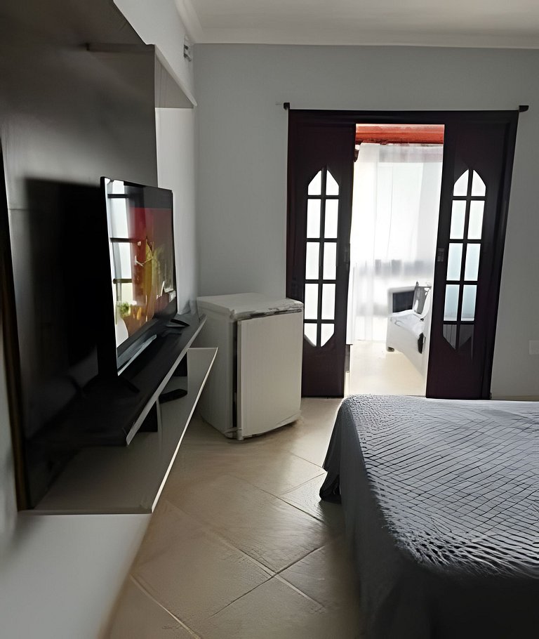 Casa duplex c/ praia particular.