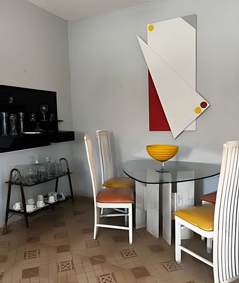 Casa duplex c/ praia particular.