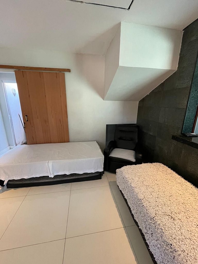 Apartamento à cinco minutos da praia do Peró