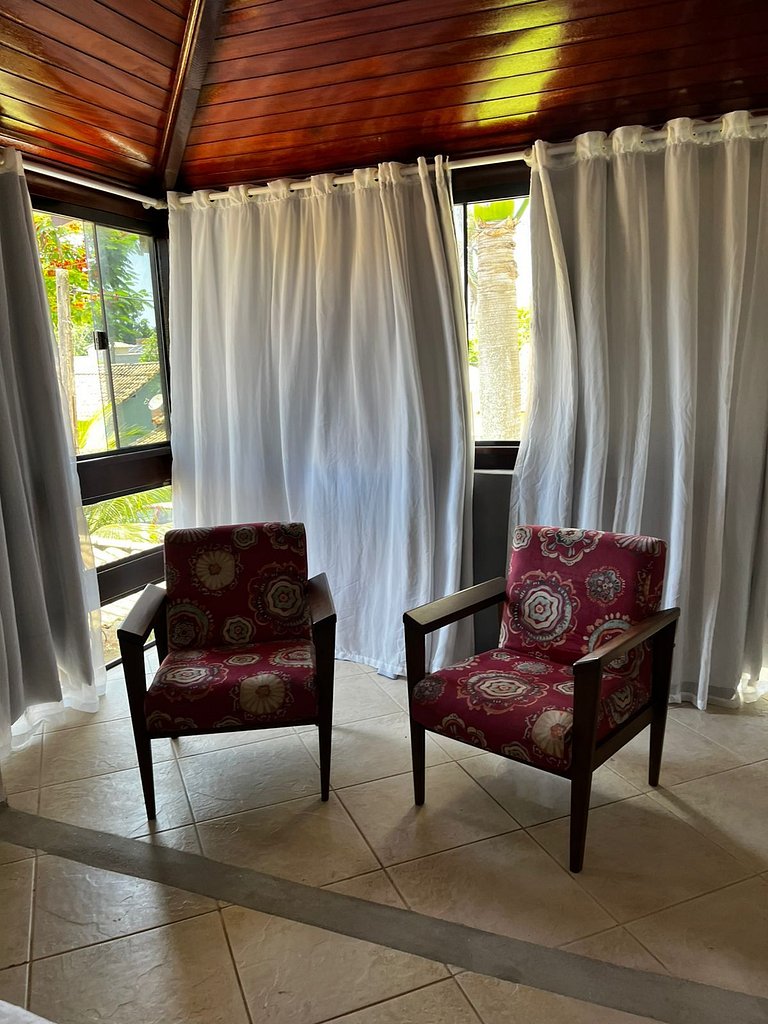 Casa duplex c/ praia particular.