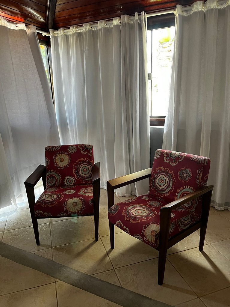 Casa duplex c/ praia particular.