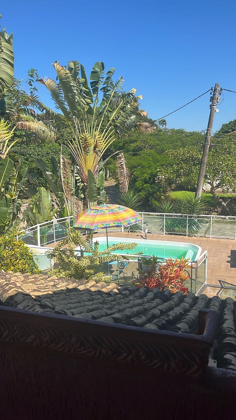 Casa duplex c/ praia particular.