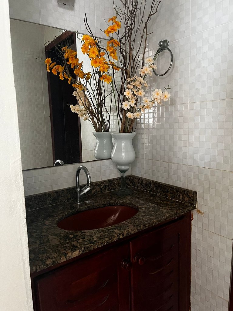 Casa duplex c/ praia particular.