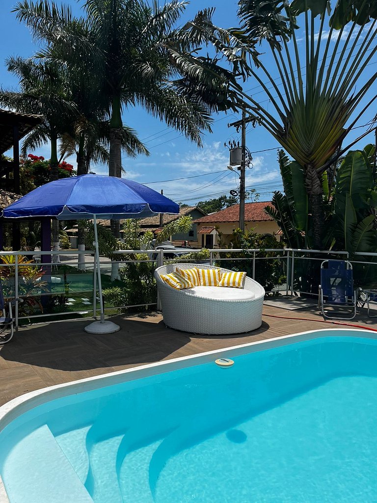 Casa duplex c/ praia particular.