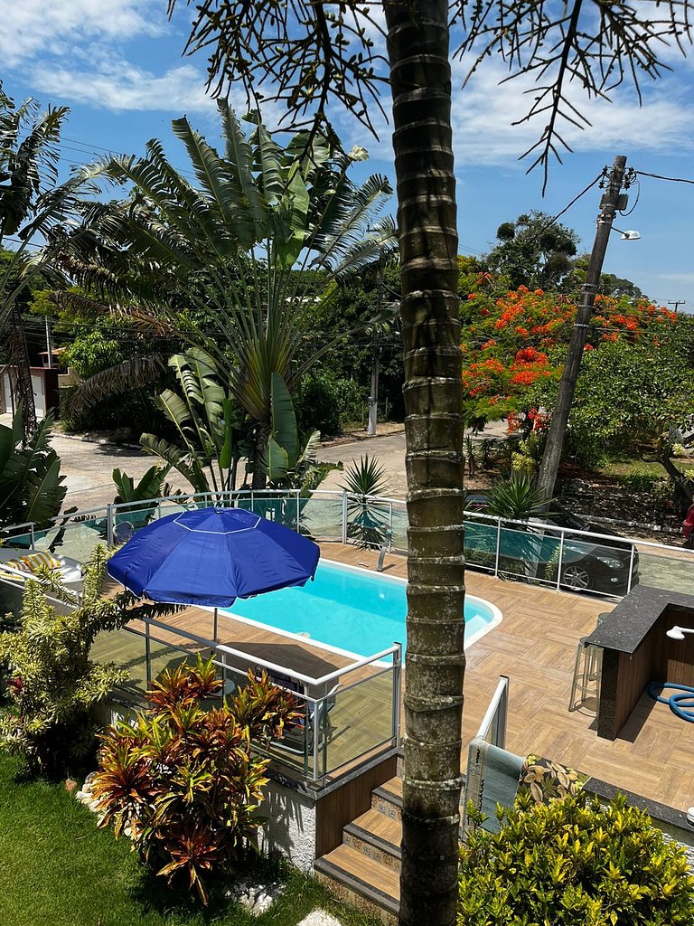 Casa duplex c/ praia particular.