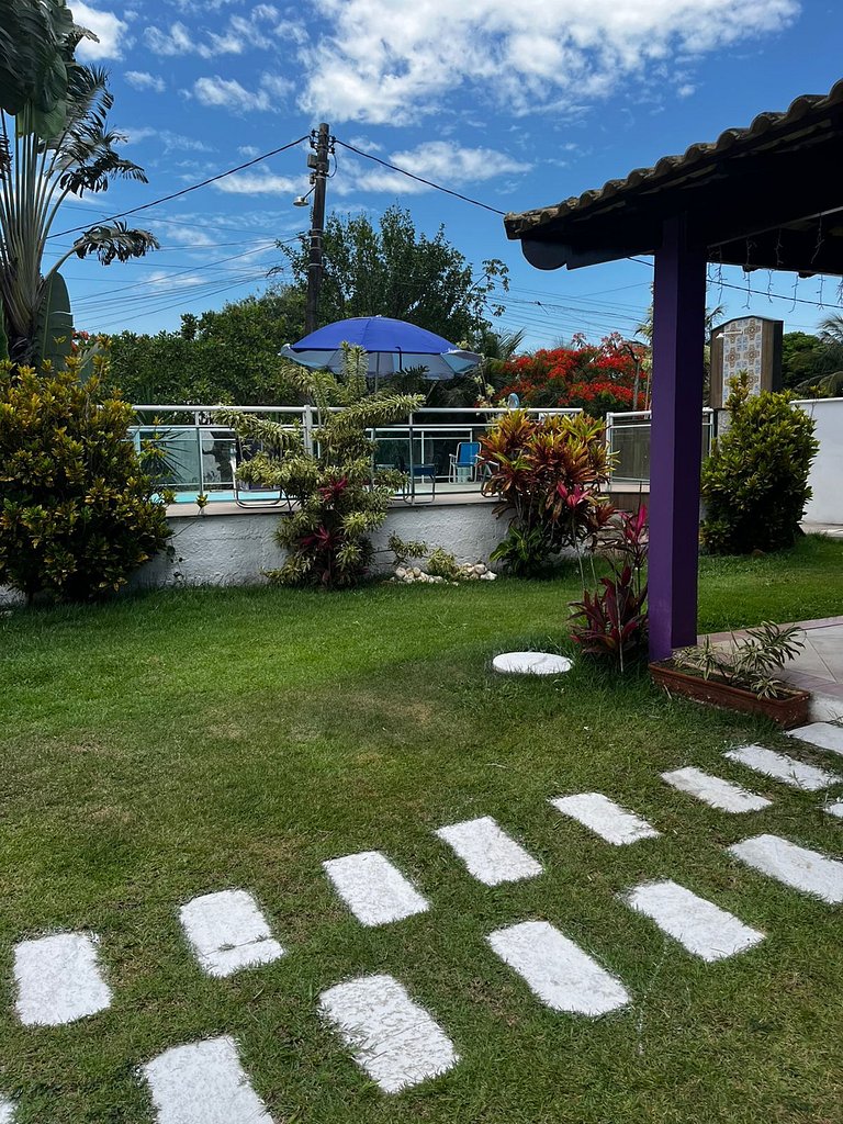 Casa duplex c/ praia particular.