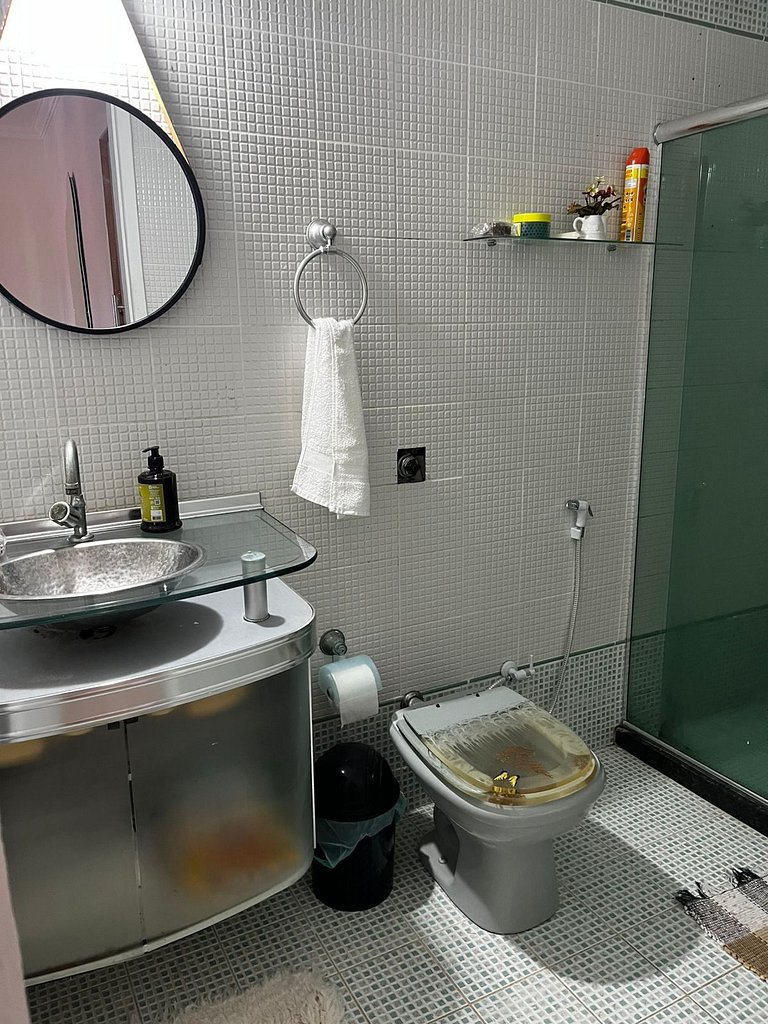Casa duplex c/ praia particular.